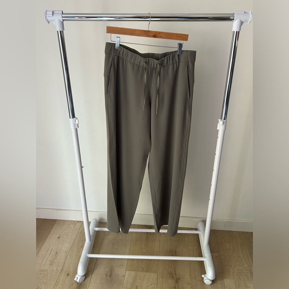 NWOT Lululemon Brown/Gray Wide Leg‎ Pants Size 10
